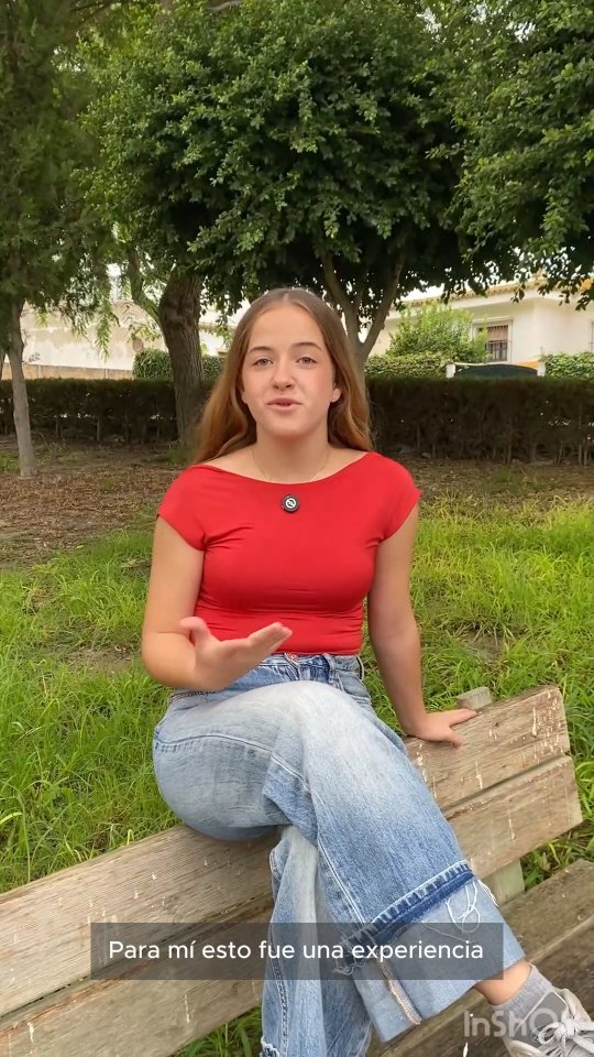 🎙️ Breve entrevista a Aurora Ruiz @auroramcj8, ganadora de la 8.ª edición de #MasterChefJunior España, embajadora y conductora del II Encuentro #CibermanagersParaLaIgualdad, sobre su participación en el proyecto:

🔷 ¿Cómo conociste el proyecto #CibermanagersParaLaIgualdad? 
🔷 ¿Por qué decidiste participar en Cibermanagers para la Igualdad? 
🔷 ¿Qué te ha aportado participar en el proyecto?
🔷 ¿Cómo valoras la experiencia de ser cibermanager? 
🔷 Destaca un momento que recordarás como cibermanager.

Agradecemos a todos cibermanagers su dedicación y compromiso en la promoción de la igualdad a través del proyecto #CibermanagersParaLaIgualdad.

🔗 www.cibermanagersparalaigualdad.com

Promueve: @pantallasamigas Colabora: @colegioaquila y Financia: @igualdadgob

#educación #igualdad #feminismo #recursoseducativos #25N