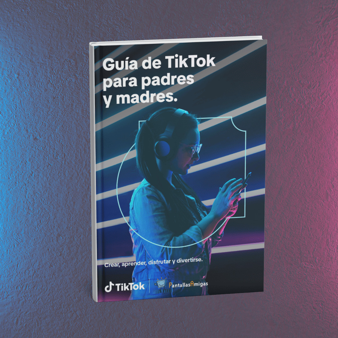 📘 @TikTok_es, la plataforma líder de vídeos móviles en formato corto, y @PantallasAmigas, hemos unido esfuerzos por la seguridad online con la creación conjunta de la segunda versión de la ‘Guía de TikTok para padres y madres: crear, aprender, disfrutar y divertirse’. 

👨‍👩‍👧‍👦📲 A lo largo de los 10 epígrafes de la guía se realiza un viaje por la plataforma, explicando y analizando los aspectos más básicos acerca de la misma (“¿para quién y para qué es esta guía?”, “qué es TikTok”, “primeros pasos”…) para profundizar luego en temas más específicos como consejos y explicaciones detalladas de algunas características clave para madres y padres: 

🔴 Crear un perfil seguro. 
🔴 ¿Cómo proporciona TikTok mayor seguridad en las edades más tempranas? 
🔴 Modo de Sincronización Familiar. 
🔴 Configuración de opciones de privacidad y sus efectos. 
🔴 ¿Cómo dar de baja una cuenta de TikTok? 
🔴 Contenidos prohibidos en TikTok. 
🔴 Opciones de bloqueo o denuncia. 
🔴 Recursos de seguridad y bienestar.

🤓 En esta ocasión también hemos querido ofrecer una guía adicional, más abreviada, que facilite una consulta rápida. 

🗣️ La guía ha sido presentada por Dña. Carmen Marquina, Public Policy & Government Relations Manager de @tiktok_es durante la Jornada “Mejor Conectados, Mejor en Familia”, en el Palacio del Senado. 

▶️ Disponible para descargar en: www.pantallasamigas.net 

------------
#ControlParental #BienestarDigital #Ciberseguridad #CrianzaDigital #TikTok #Guía #Familia #EduaciónDigital